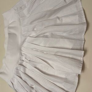 Lululemon White Women's Skirt